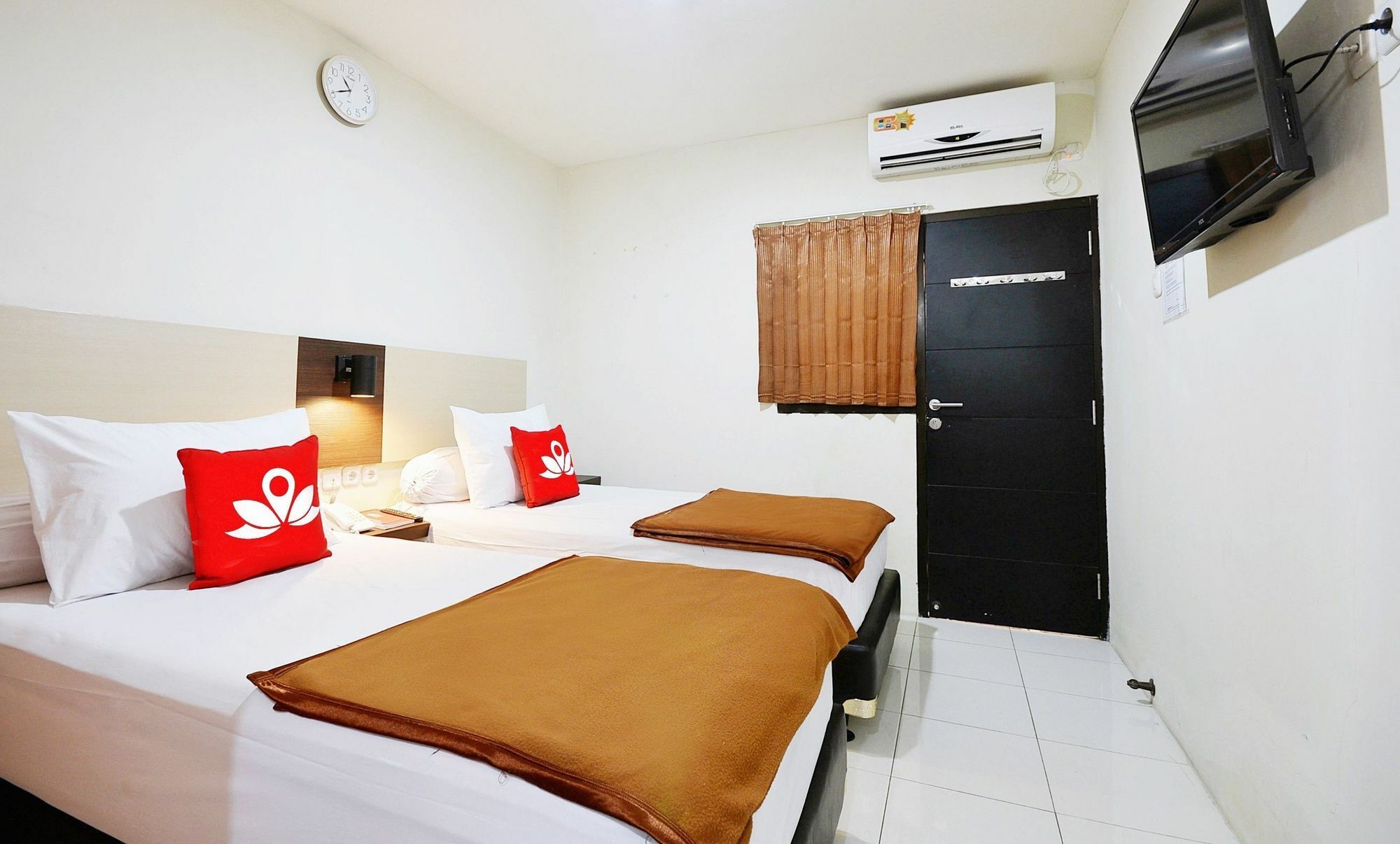 Zen Rooms Kuningan Syariah Jakarta Bagian luar foto