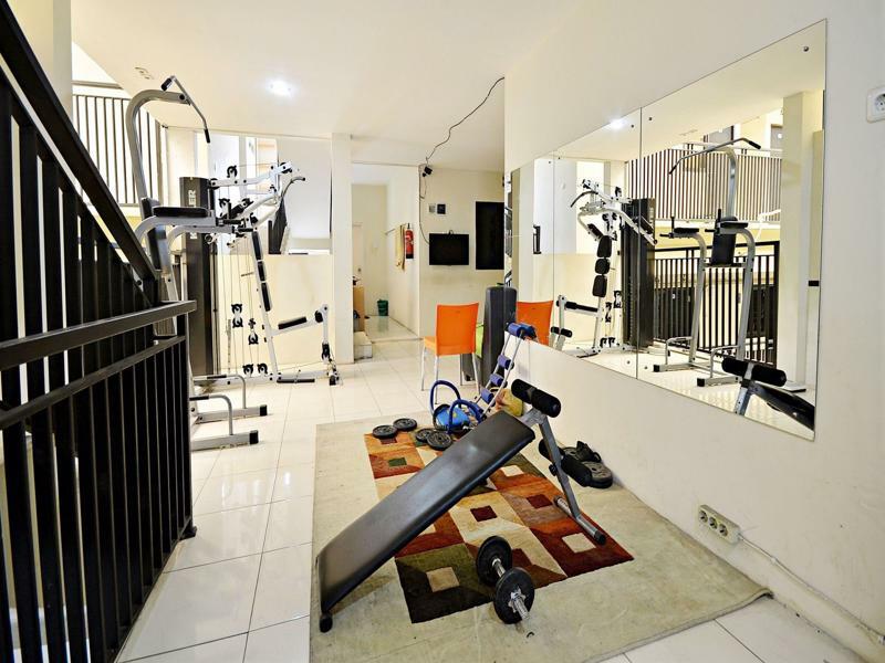 Zen Rooms Kuningan Syariah Jakarta Bagian luar foto