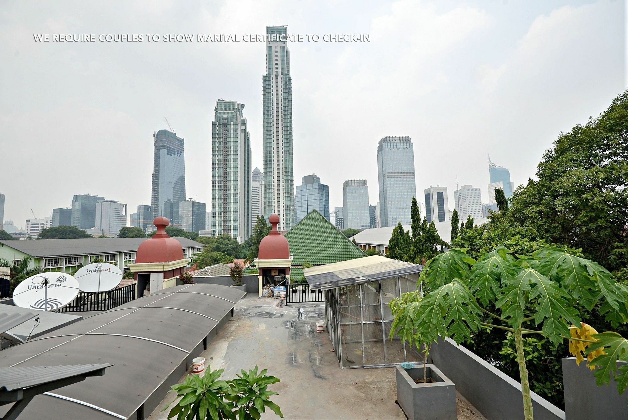 Zen Rooms Kuningan Syariah Jakarta Bagian luar foto